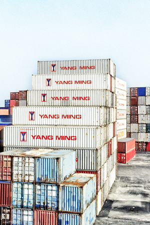 Piramide di containers