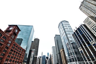 Skyline con Grattacieli a Chicago visti dal basso