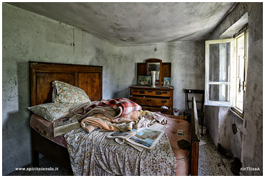 Fotografia di camera da letto a Borgo Filettino in Liguria