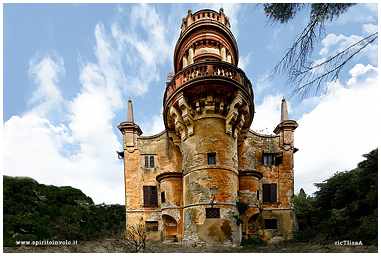 Fotografia della Villa abbandonata nel borgo in Umbria