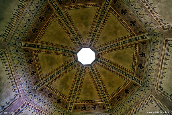 Soffitto affrescato della cappella della contessa