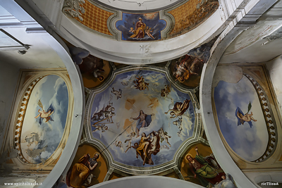 Soffitti affrescati della Cappella Tommasi a Livorno