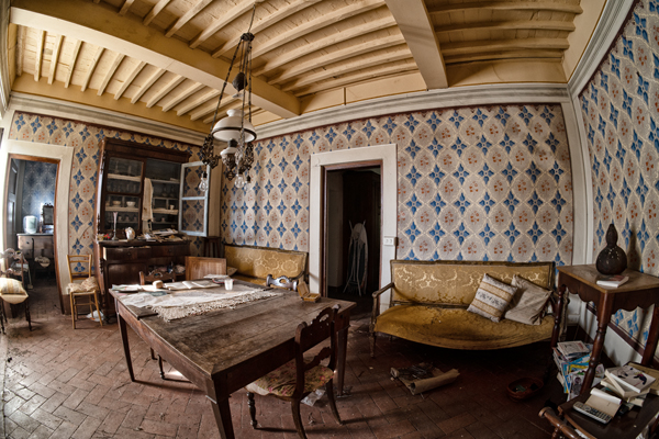 Soggiorno della casa nel bosco