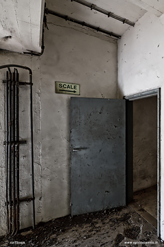 Porta tagliafuoco nella ex centrale termoelettrica di Pietrafitta