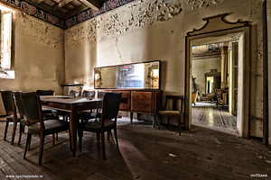 Sala da pranzo del palazzo d'oro