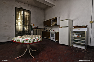 Cucina nella villa delle bambole