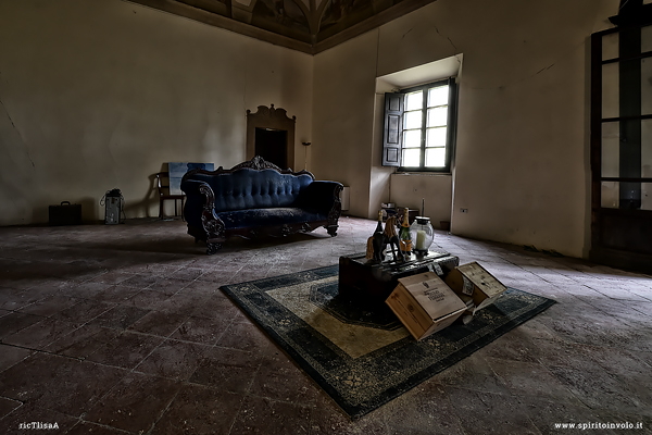 Atrio della villa del tricolore