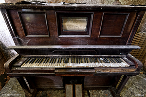 Pianoforte nella villa delle vetrate