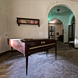 Pianoforte nella villa dell'elefante